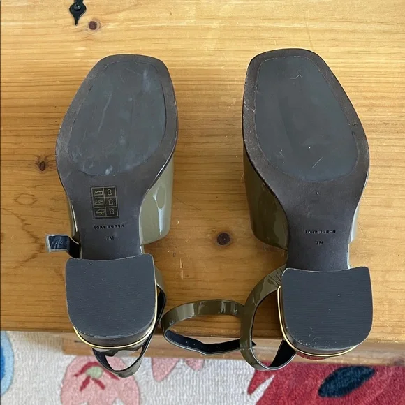 Tory Burch Olive Patent Leather Heels - Picture 3 of 3